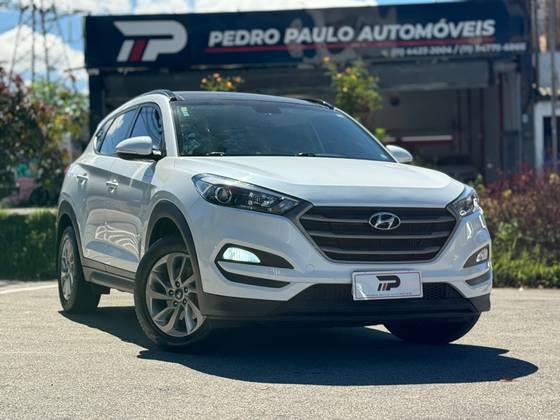 HYUNDAI TUCSON 1.6 16V T-GDI GASOLINA GLS ECOSHIFT HYUNDAI TUCSON 1.6 16V T-GDI GASOLINA GLS ECOSHIFT